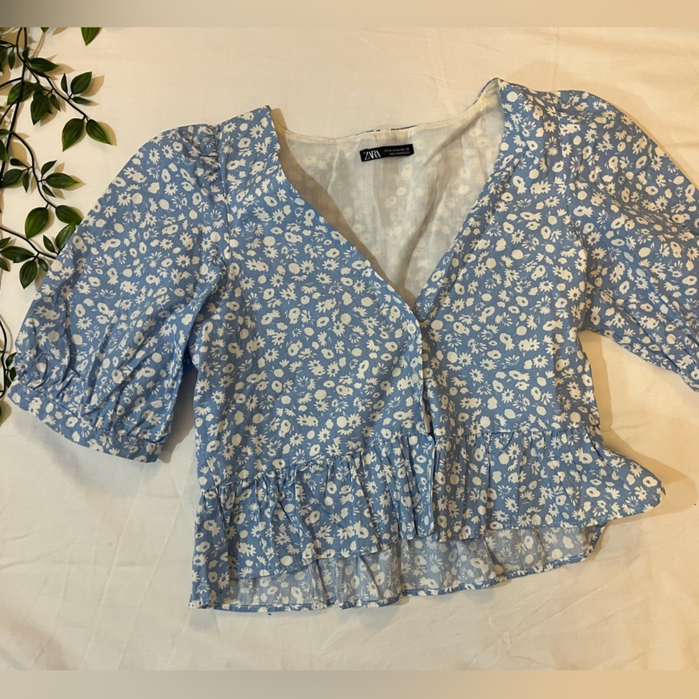 Blue floral Zara crop top